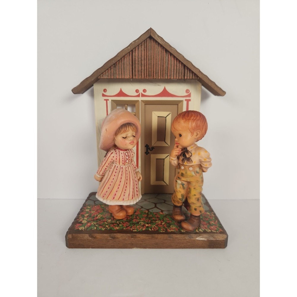 ANRI Sarah Kay Kiss Me A Little Bashful Complete House Display Set Wood Carving